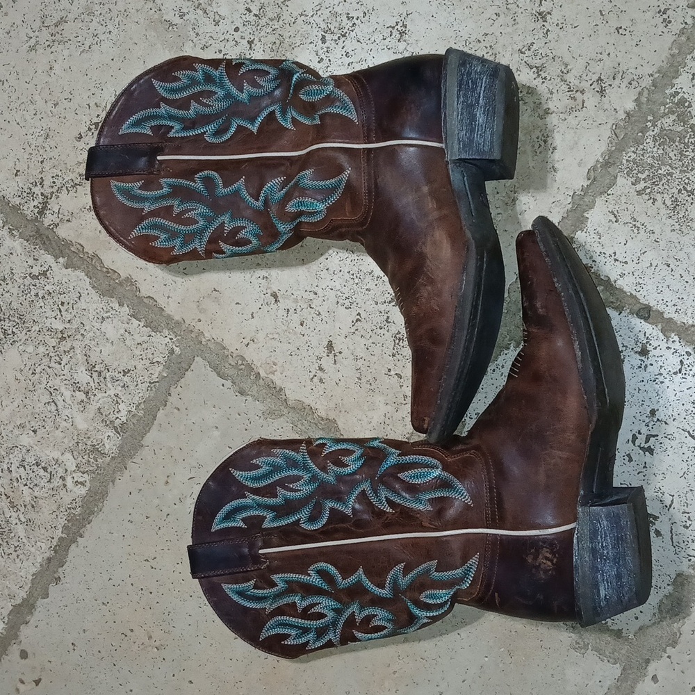 SHYANNE Cowgirl BootS Size 7.5